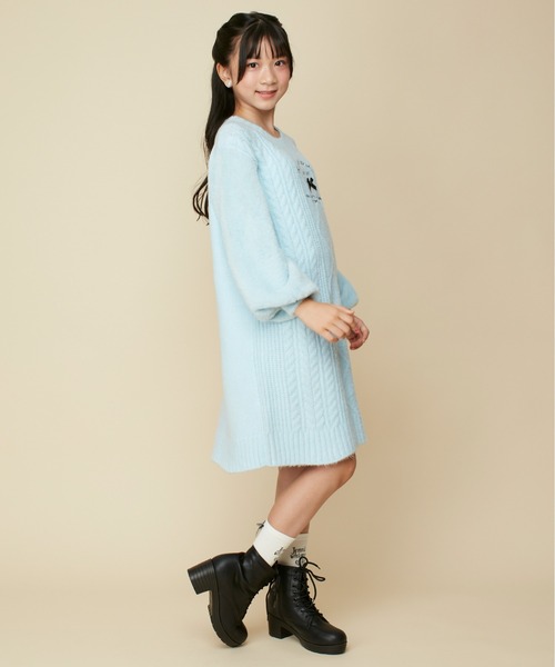 JENNI love（ジェニィラブ）の「マシュマロニットそでシャギーワンピ（ワンピース・キッズ・オフホワイト/グレー/サックスブルー・130cm/140cm/150cm/160cm）」の13枚目の写真