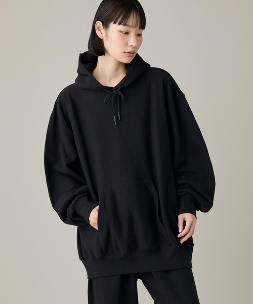 【セール】《ユニセックス》オーバーサイズ裏毛プルオーバーパーカー【男女兼用】（パーカー）｜I.T.'S international（イッツインターナショナル）