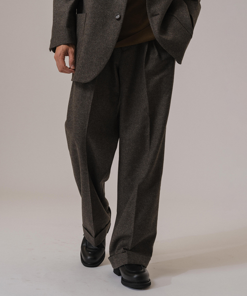 EDIFICE（エディフィス）の「LA BOUCLE (ラブークル) TOP FLANNEL パンツ（スラックス・メンズ・ライトグレー/カーキ・2/3）」の6枚目の写真