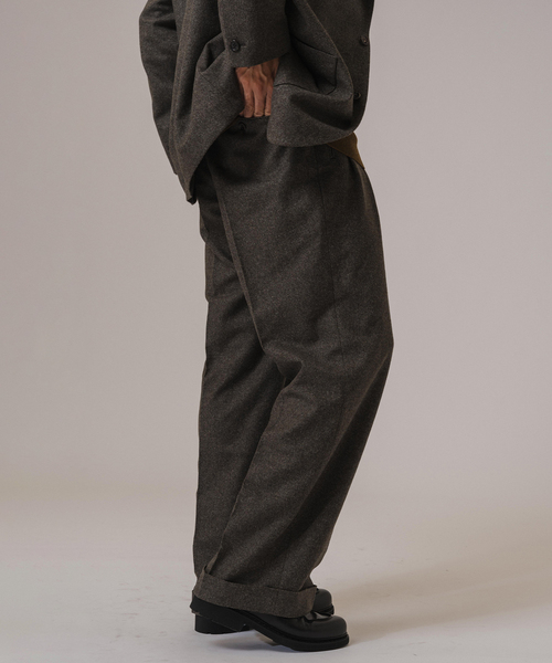 EDIFICE（エディフィス）の「LA BOUCLE (ラブークル) TOP FLANNEL パンツ（スラックス・メンズ・ライトグレー/カーキ・2/3）」の7枚目の写真