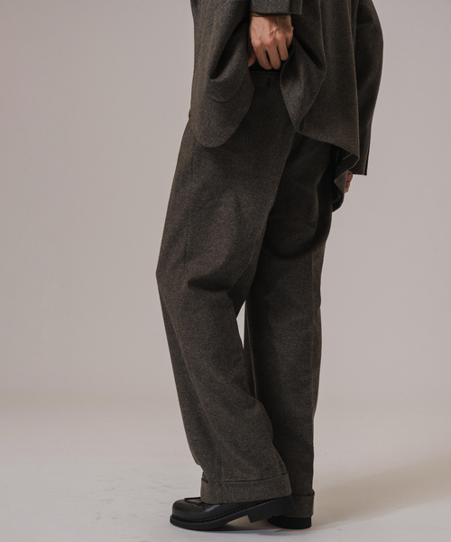 EDIFICE（エディフィス）の「LA BOUCLE (ラブークル) TOP FLANNEL パンツ（スラックス・メンズ・ライトグレー/カーキ・2/3）」の8枚目の写真