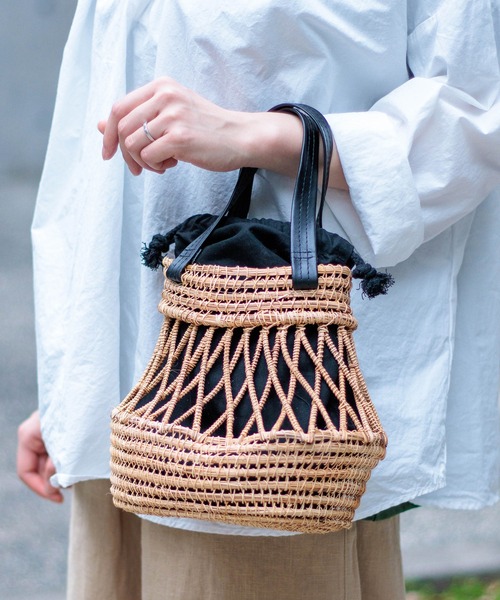 TARANGO（タランゴ）の「[ TARANGO JUTE ] PALM カゴバッグ（かごバッグ・レディース・ホワイト/ブラック・FREE）」の2枚目の写真