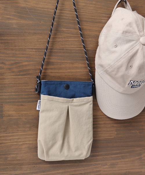 DAY OUT(デイアウト)の「DAY OUT PeCO-smart pochette(ショルダーバッグ・メンズ・ブラック/ネイビー/マスタード・FREE)」の3枚目の写真