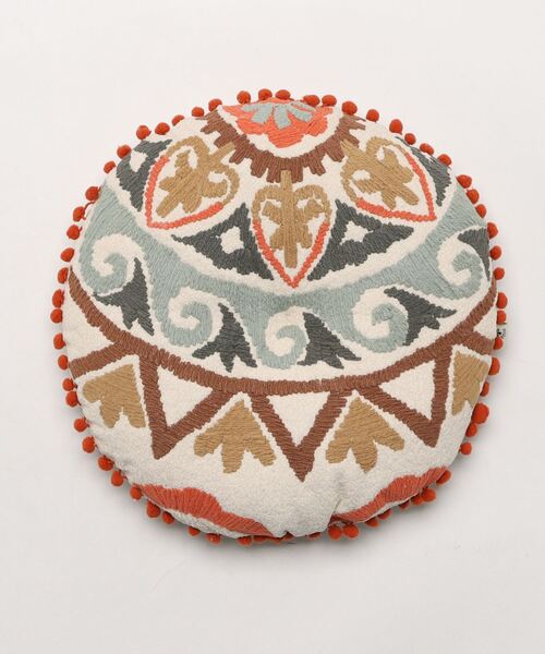 チャイハネ（チャイハネ）の「【チャイハネ】ニスタ刺繍ラウンドクッション（クッション/クッションカバー・レディース・ブルー/ブラック/ベージュ/オレンジ・FREE）」の11枚目の写真