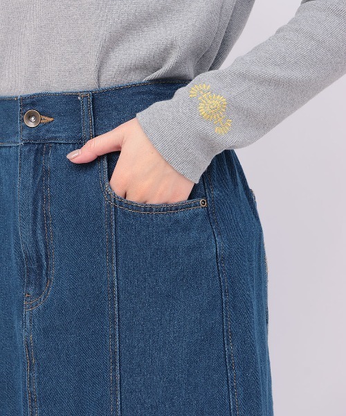 チチカカ(チチカカ)の「デニムスリットナロースカート(スカート・レディース・ブラック/ライトブルー/インディゴブルー・FREE)」の7枚目の写真