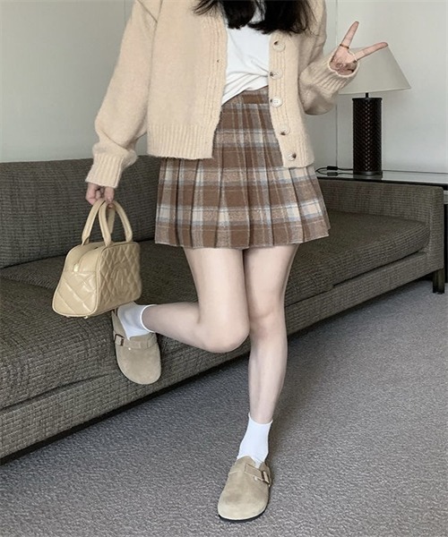 FREE STYLISTS(フリー スタイリスト)の「チェック柄プリーツ ミニスカート(スカート・レディース・レッド/ブラック/カーキ・FREE)」の7枚目の写真