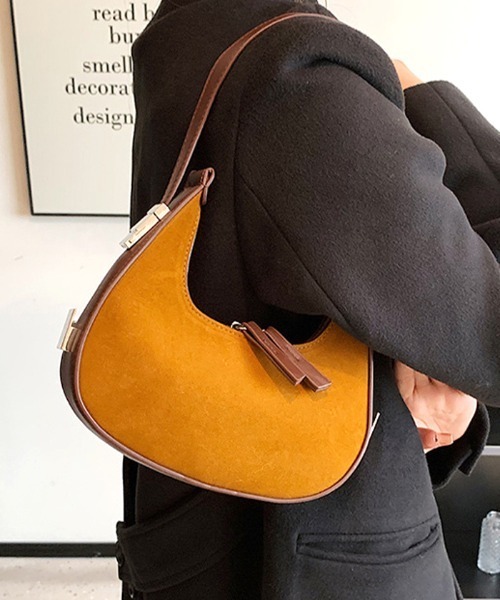 Futier land（フューティアランド）の「三日月ハンドバッグ（ハンドバッグ・レディース・ブラック/キャメル/ワインレッド・FREE）」の2枚目の写真