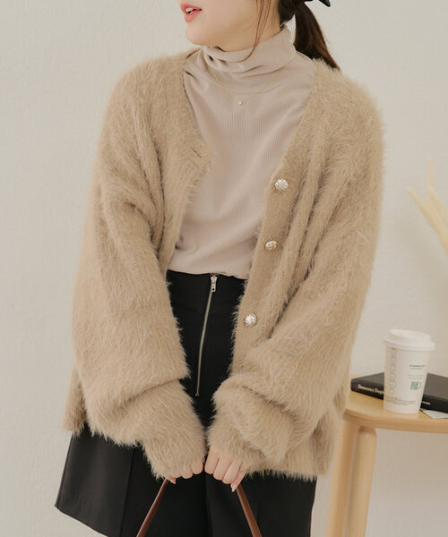 NAO（ナオ）の「起毛リブ メロータートルロンT（Tシャツ/カットソー・レディース・ピンク/アイボリー/ブラック/グレイッシュベージュ・FREE）」の3枚目の写真