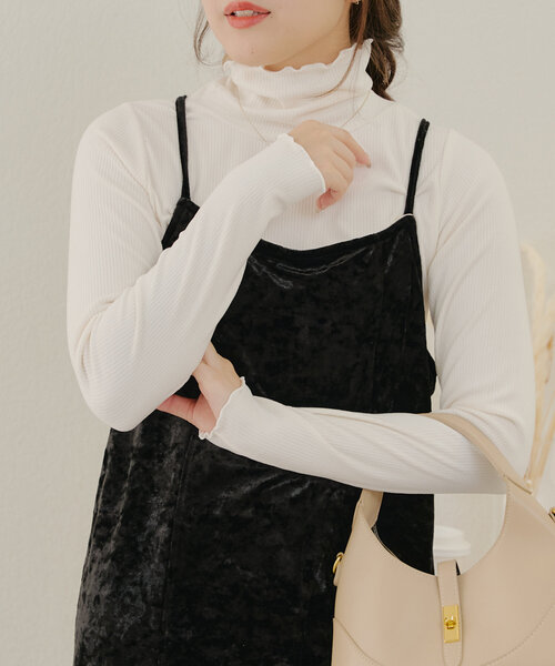 NAO（ナオ）の「起毛リブ メロータートルロンT（Tシャツ/カットソー・レディース・ピンク/アイボリー/ブラック/グレイッシュベージュ・FREE）」の5枚目の写真