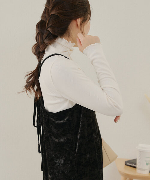 NAO（ナオ）の「起毛リブ メロータートルロンT（Tシャツ/カットソー・レディース・ピンク/アイボリー/ブラック/グレイッシュベージュ・FREE）」の8枚目の写真