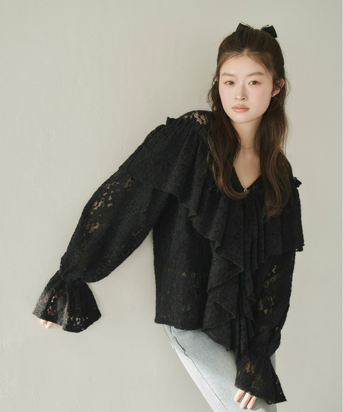 Olu.（オルドット）の「2wayフラワーレースフリルトップス（シャツ/ブラウス・レディース・アイボリー/ブラック・FREE）」の2枚目の写真