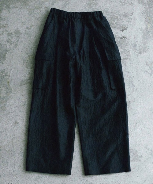 LIDNM(リドム)の「SILK LINEN SUCKER FATIGUE PANTS(カーゴパンツ・メンズ・ブラック系その他・MEDIUM/LARGE/SMALL)」の14枚目の写真