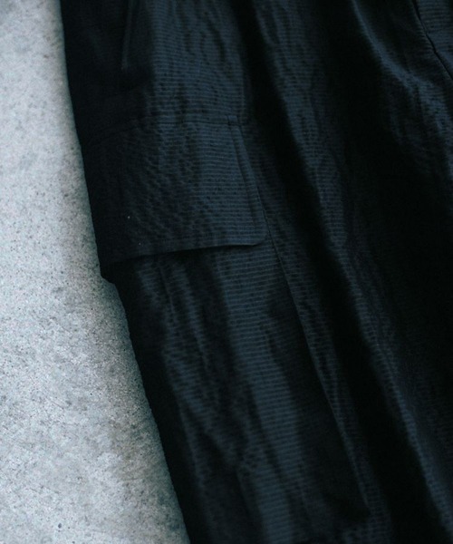 LIDNM(リドム)の「SILK LINEN SUCKER FATIGUE PANTS(カーゴパンツ・メンズ・ブラック系その他・MEDIUM/LARGE/SMALL)」の16枚目の写真
