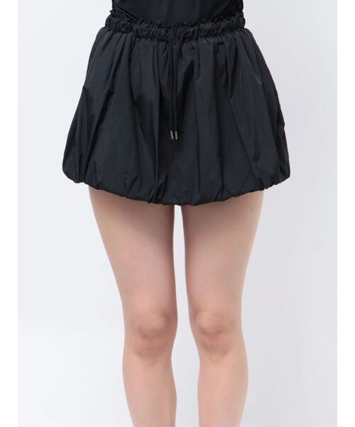 EMODA(エモダ)の「ナイロンバルーンミニスカート(スカート・レディース・アイボリー/ブラック/ネイビー・FREE)」の5枚目の写真