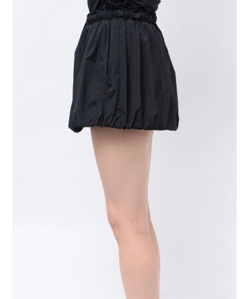 EMODA(エモダ)の「ナイロンバルーンミニスカート(スカート・レディース・アイボリー/ブラック/ネイビー・FREE)」の6枚目の写真