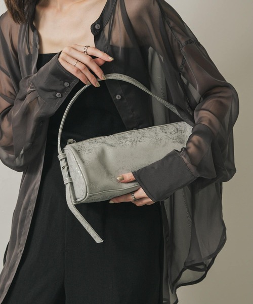 SENSE OF PLACE by URBAN RESEARCH(センスオブプレイスバイアーバンリサーチ)の「ハクプリントドラムバッグ(ハンドバッグ・レディース・アイボリー/ブラック/グレー・ONE)」の15枚目の写真