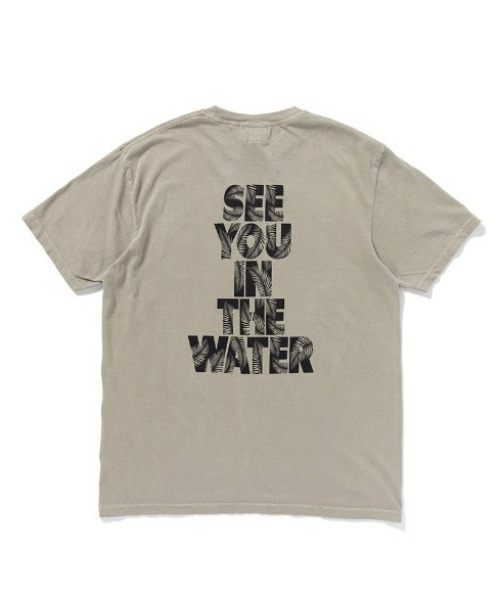 MAGIC NUMBER(マジック ナンバー)の「【MAGIC NUMBER】 SEE YOU IN THE WATER LEAF T-SHIRT シーユーイン ザ ウォーターリーフティーシャツ(Tシャツ/カットソー・メンズ・オフホワイト/ブルー/オリーブ/ブラック・X-LARGE/LARGE/MEDIUM)」の18枚目の写真