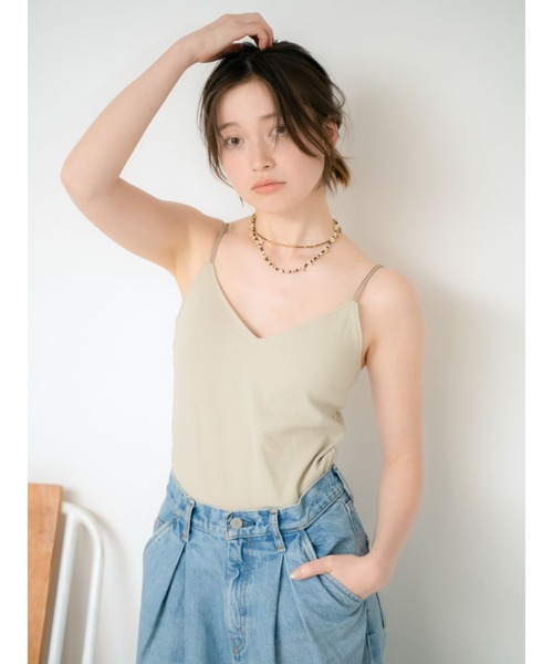 Ungrid（アングリッド）の「深Ｖネックキャミソール（キャミソール・レディース・オフホワイト/ヘザーグレー/ブラック・FREE）」の18枚目の写真