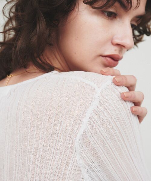 cloenc（クロエンス）の「【手洗い可】シアーリブトップス（Tシャツ/カットソー・レディース・ホワイト/ブラック/ライトグレー・02）」の8枚目の写真