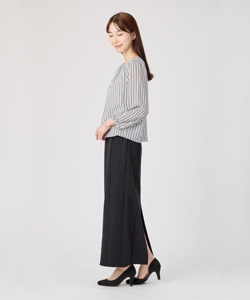 TOKYO SHIRTS（トウキョウシャツ）の「フロントタック ストライプ 長袖レディースブラウス（シャツ/ブラウス・レディース・ブルー/グレー・M/L/LL）」の4枚目の写真
