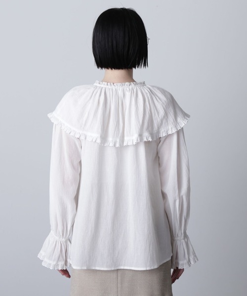 ROSE BUD(ローズバッド)の「(CREOLME)フリルカラーブラウス(シャツ/ブラウス・レディース・ホワイト/ブラック・ONE SIZE)」の21枚目の写真