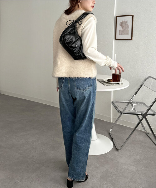 DISCOAT(ディスコート)の「メタリッグギャザーホーボーバッグ(ハンドバッグ・レディース・シャンパン/ホワイト/ブラック/シルバー・FREE)」の9枚目の写真