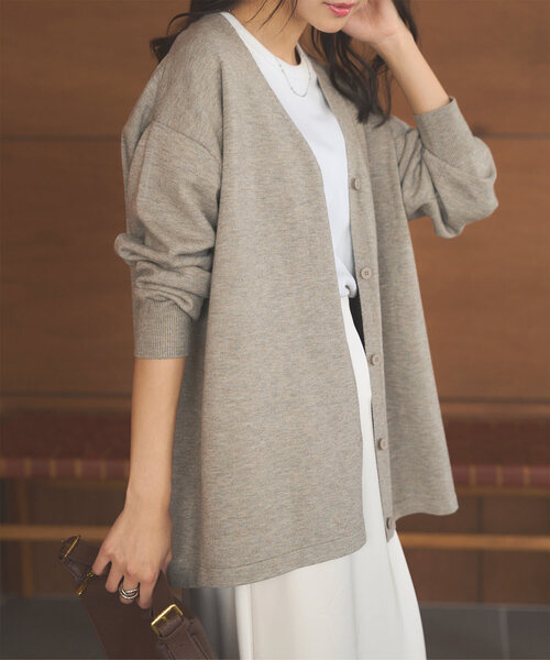 KOBE LETTUCE（コウベレタス）の「選べる2丈 メルティゆったりカーディガン（カーディガン/ボレロ・レディース・ベージュ/グレー/アイボリー系/サックスブルー/ブラック・M/M1）」の4枚目の写真