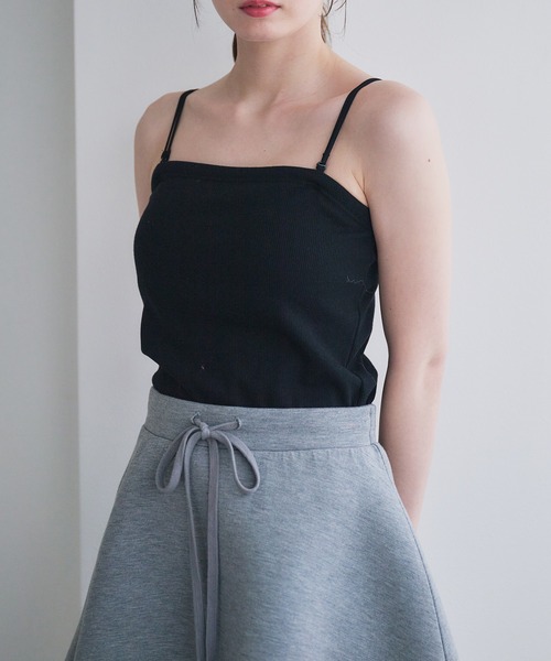 fupel（フぺル）の「2way rib camisole / カップ付き2wayリブキャミソール（キャミソール・レディース・アイボリー/ブラック・FREE）」の4枚目の写真