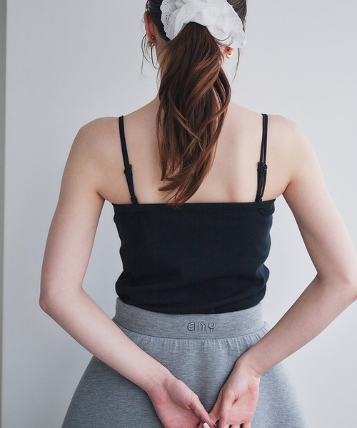 fupel（フぺル）の「2way rib camisole / カップ付き2wayリブキャミソール（キャミソール・レディース・アイボリー/ブラック・FREE）」の5枚目の写真
