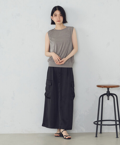 COMME CA ISM（コムサイズム）の「ポリエステルマットサテン　カーゴスカート（スカート・レディース・ブラック/オリーブ・MEDIUM/LARGE）」の4枚目の写真