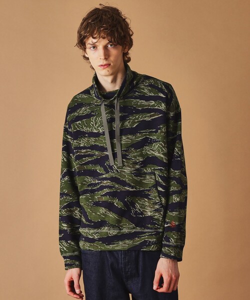 40ｃｔ＆525（フォーティーカラッツアンドゴーニーゴ）の「【Sサイズ～】迷彩プリントオフタートル（Tシャツ/カットソー・メンズ・グレー系その他/カーキ系7・01/02/03/04）」の2枚目の写真