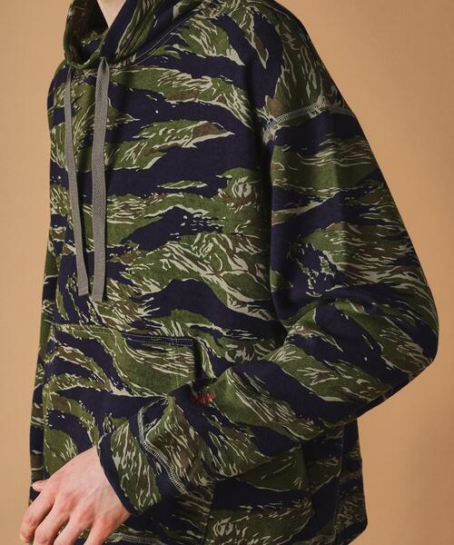 40ｃｔ＆525（フォーティーカラッツアンドゴーニーゴ）の「【Sサイズ～】迷彩プリントオフタートル（Tシャツ/カットソー・メンズ・グレー系その他/カーキ系7・01/02/03/04）」の8枚目の写真