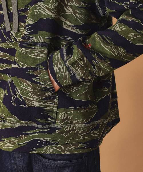 40ｃｔ＆525（フォーティーカラッツアンドゴーニーゴ）の「【Sサイズ～】迷彩プリントオフタートル（Tシャツ/カットソー・メンズ・グレー系その他/カーキ系7・01/02/03/04）」の9枚目の写真