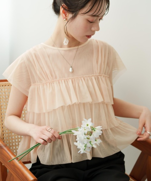 チュールフリルフレンチスリーブトップス　hinari チュールフリルフレンチスリーブトップス（Tシャツ/カットソー