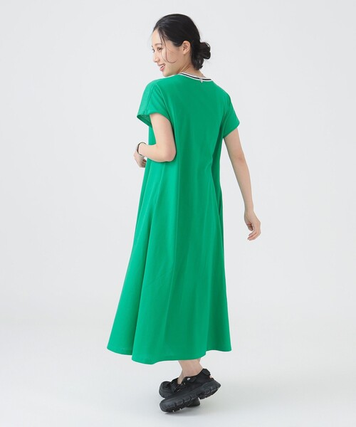 Lacoste ダークグリーン 半袖ロングワンピース Lacoste ダークグリーン 半袖ロングワンピース