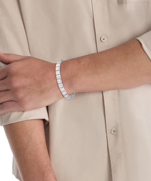 Calvin Klein（カルバン・クライン）の「【Calvin Klein】 カルバンクライン MINIMALISTIC ブレスレット（ブレスレット・メンズ・シルバー・FREE）」の2枚目の写真