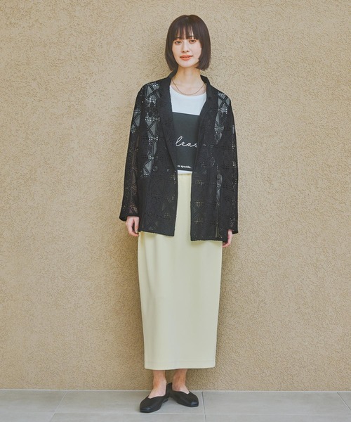 LAKOLE(ラコレ)の「箔プリントアソートロゴT / 328630(Tシャツ/カットソー・レディース・ブラック/オフホワイト/チャコール/ホワイト/ブラウン・FREE)」の6枚目の写真