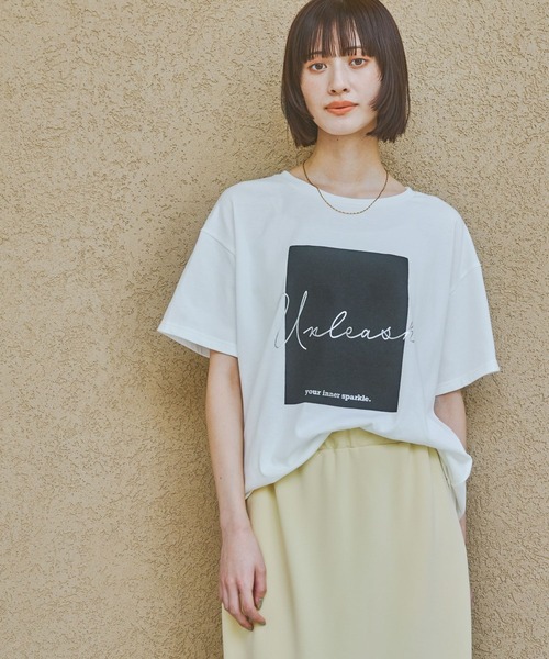 LAKOLE(ラコレ)の「箔プリントアソートロゴT / 328630(Tシャツ/カットソー・レディース・ブラック/オフホワイト/チャコール/ホワイト/ブラウン・FREE)」の13枚目の写真
