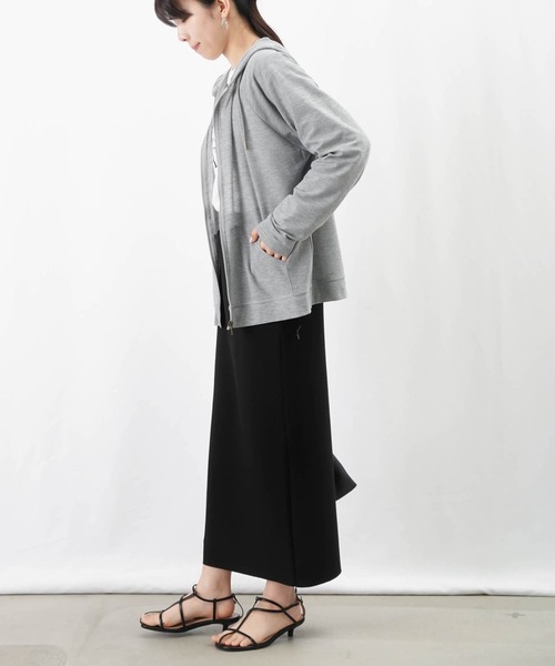 LUCA/LADY LUCK LUCA(ルカ/レディラックルカ)の「LC/LLL 梨地ドルマンジップパーカー(パーカー・レディース・ミックスグレー/ブラック/オフホワイト・FREE)」の19枚目の写真