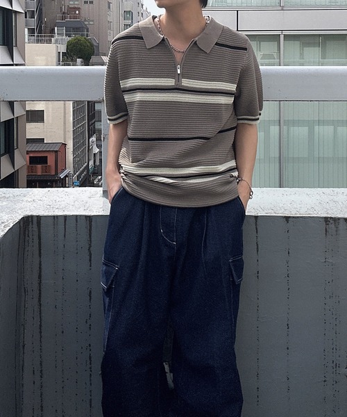 CREARE -LINO-(クレアーレリノ)の「ハーフジップマルチボーダー半袖ニット(Tシャツ/カットソー・メンズ・グレー/ブラック/ベージュ/キャメル・L/M)」の9枚目の写真