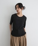 hellam(へラム)の「トップス(Tシャツ/カットソー)」