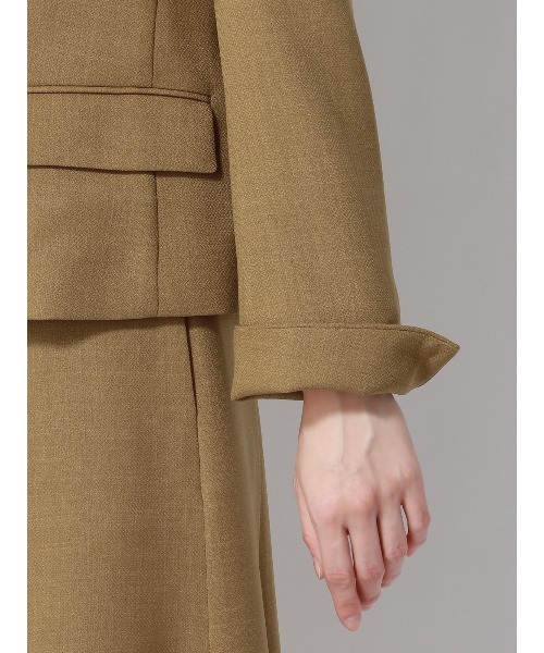 SUIT SQUARE（スーツスクエア）の「ダブルブレストショートジャケット ウォッシャブル ストレッチ フルーフィエステル 織柄（テーラードジャケット・レディース・ベージュ系/ブラウン系・38(9号)/40(11号)）」の22枚目の写真