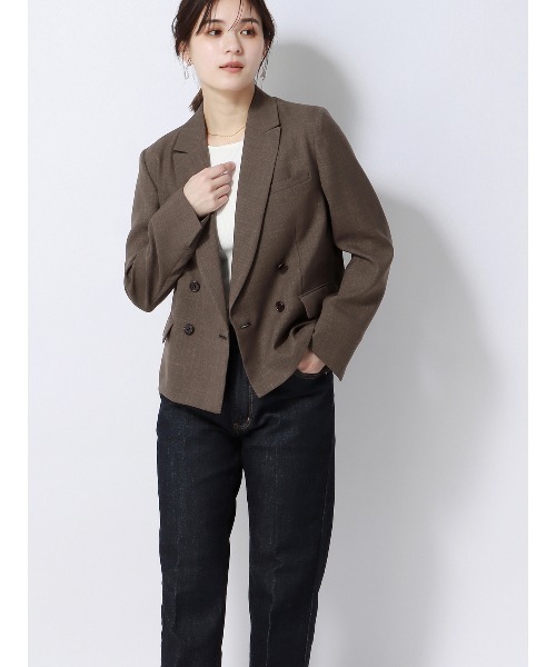 SUIT SQUARE（スーツスクエア）の「ダブルブレストショートジャケット ウォッシャブル ストレッチ フルーフィエステル 織柄（テーラードジャケット・レディース・ベージュ系/ブラウン系・38(9号)/40(11号)）」の12枚目の写真