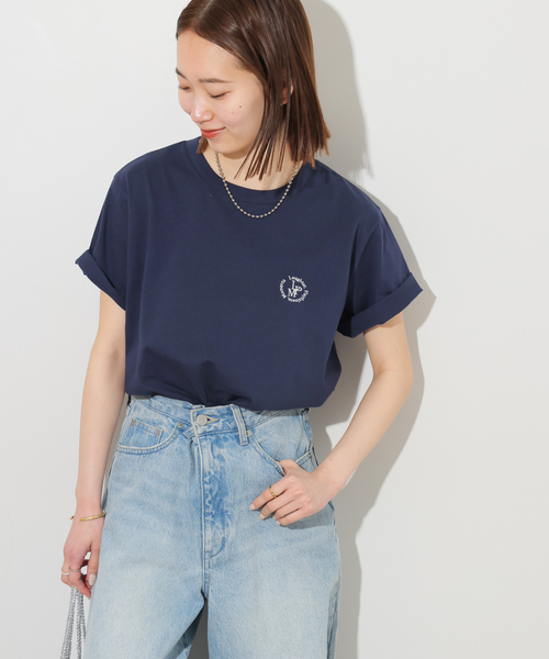 JOURNAL STANDARD relume（ジャーナルスタンダード　レリューム）の「《WEB限定》エンブロイダリーロゴモチーフT（Tシャツ/カットソー・レディース・ネイビー/ホワイト・FREE）」の16枚目の写真