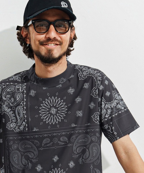 1minute 1second(ワンミニットワンセカンド)の「mt9673-bandana pattern mock neck T モックネックTシャツ(Tシャツ/カットソー・メンズ・ブラック×ホワイト/ホワイト×ブラック/ホワイト×ブルー・S/M/L/XL)」の3枚目の写真