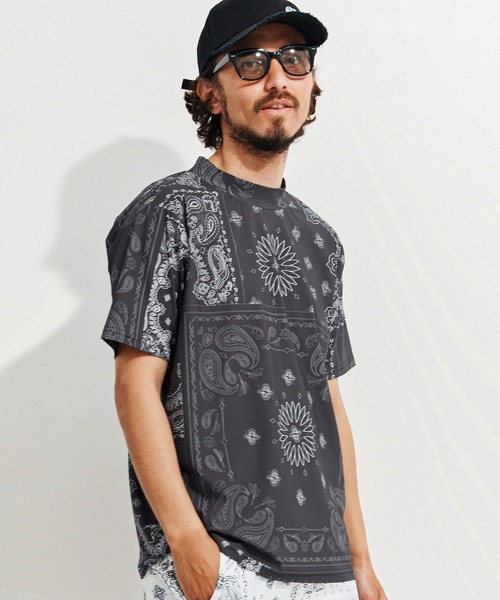 1minute 1second(ワンミニットワンセカンド)の「mt9673-bandana pattern mock neck T モックネックTシャツ(Tシャツ/カットソー・メンズ・ブラック×ホワイト/ホワイト×ブラック/ホワイト×ブルー・S/M/L/XL)」の14枚目の写真