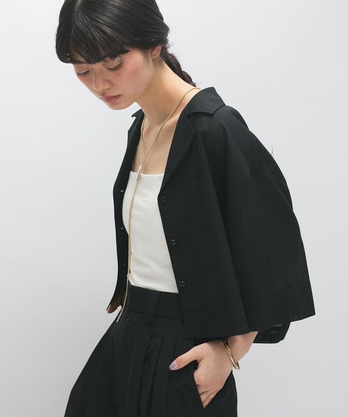 ADAM ET ROPE'(アダムエロペ)の「【接触冷感】ショートシャツジャケット(シャツ/ブラウス・レディース・ブラック/ベージュ・FREE)」の6枚目の写真