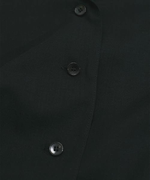 ADAM ET ROPE'(アダムエロペ)の「【接触冷感】ショートシャツジャケット(シャツ/ブラウス・レディース・ブラック/ベージュ・FREE)」の13枚目の写真