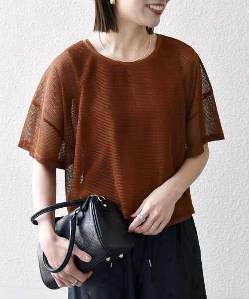 SHIPS any(シップス エニィ)の「SHIPS any:〈手洗い可能〉メッシュ シアー ワイド TEE × タンク セット(Tシャツ/カットソー・レディース・キャメル/オフホワイト/ブラック・ONE SIZE)」の21枚目の写真