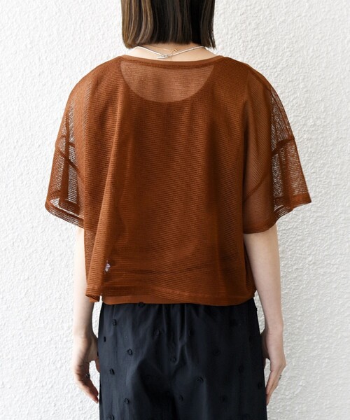 SHIPS any(シップス エニィ)の「SHIPS any:〈手洗い可能〉メッシュ シアー ワイド TEE × タンク セット(Tシャツ/カットソー・レディース・キャメル/オフホワイト/ブラック・ONE SIZE)」の6枚目の写真